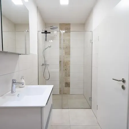 Wohnen Auf Zeit & Ferien In - Apartment *